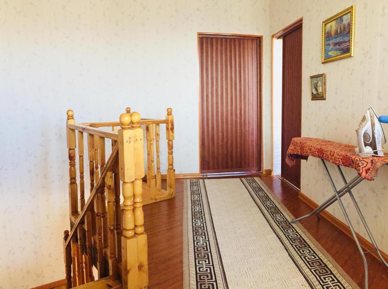 Bulbul Jamak Travel Hostel Улгий Екстер'єр фото